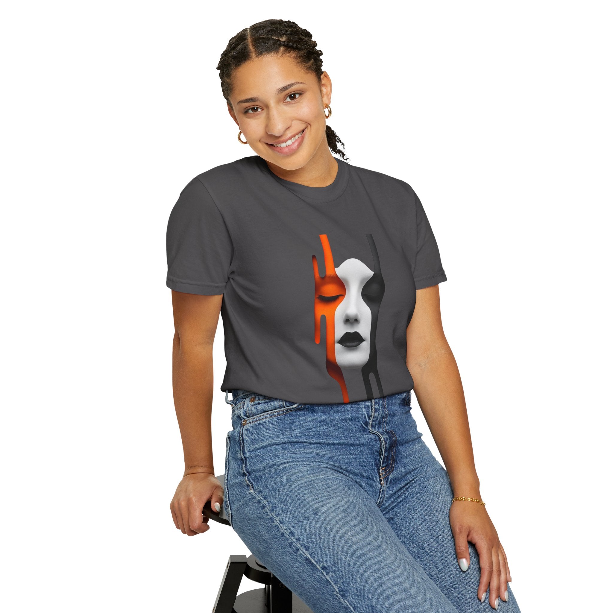 Artistic Drip Face T-shirt - Unique Unisex Graphic Tee, Casual Wear, Gift for Art Lovers, Trendy Streetwear, Everyday Style, Fashion Forward